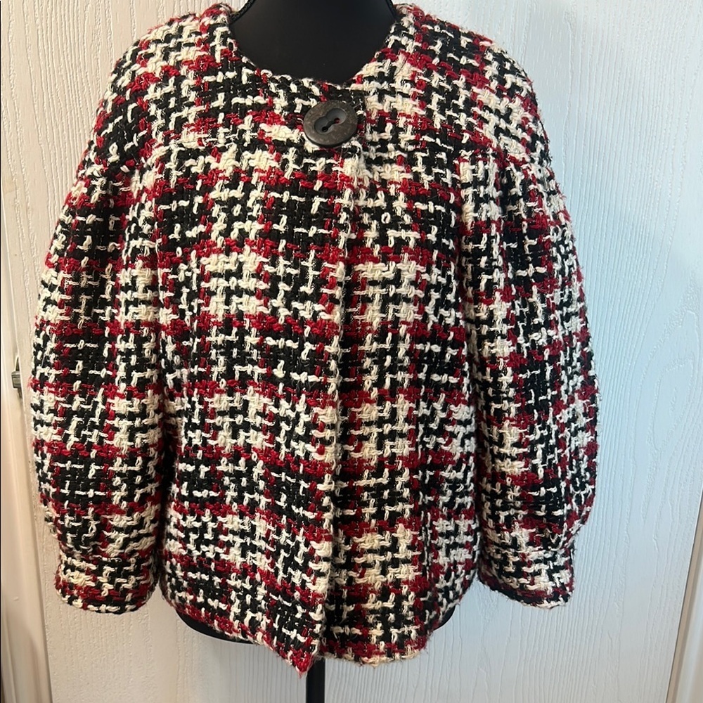 W.D.N.Y Elegant Black and Red Tweed Cape - Picture 3 of 14